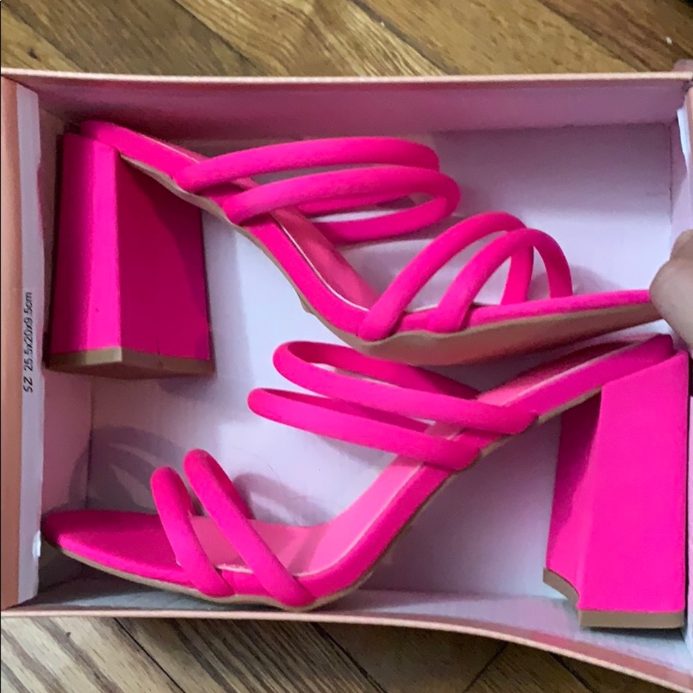 pink heels!